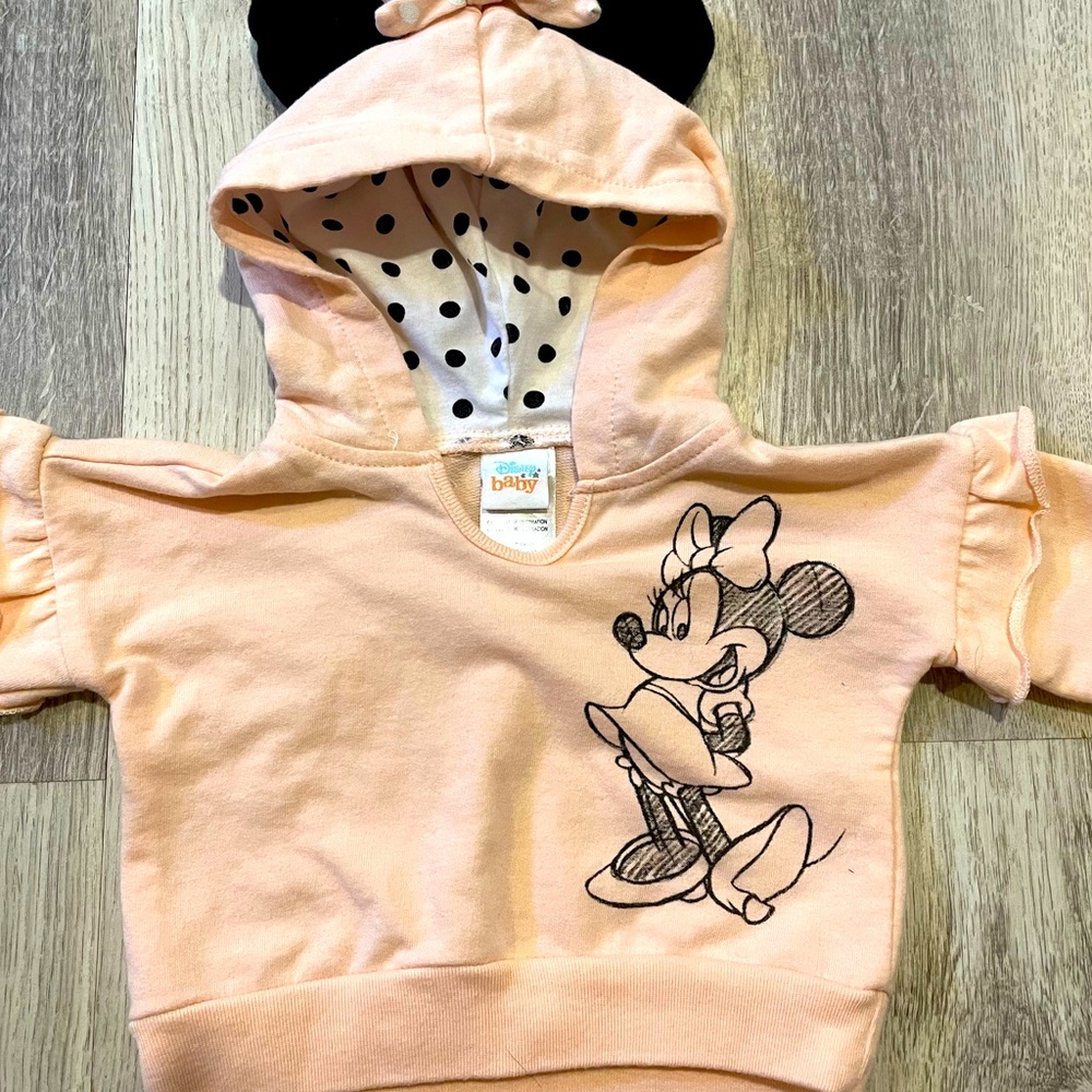 Light pink Minnie sweatshirt with ears